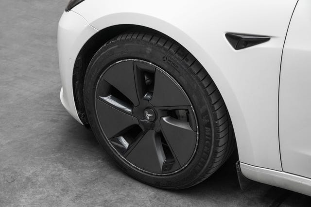 2022 TESLA MODEL 3 - 31