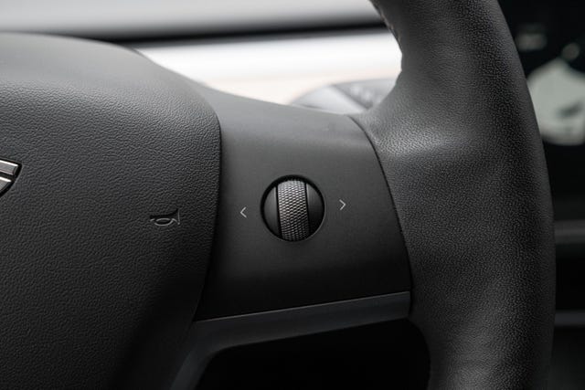 2022 TESLA MODEL 3 - 12