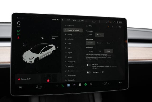 2022 TESLA MODEL 3 - 17