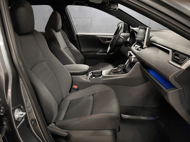 2021 TOYOTA RAV4 - 19