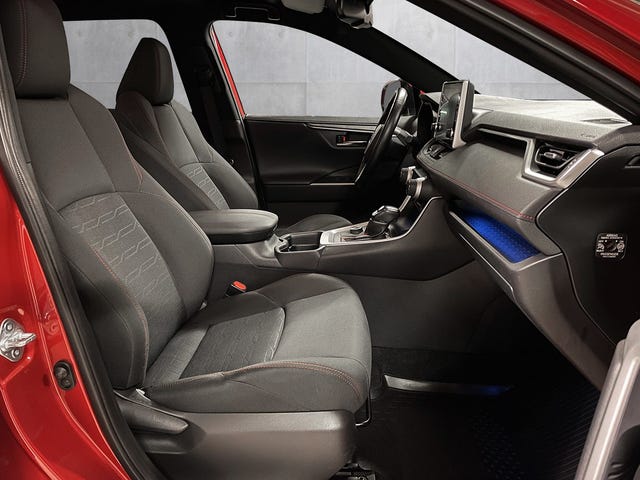 2021 TOYOTA RAV4 - 18