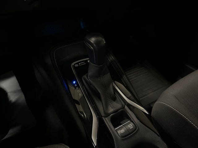 2021 TOYOTA COROLLA - 21