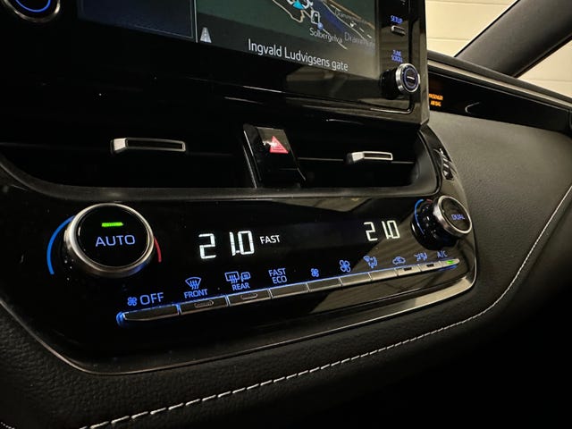 2021 TOYOTA COROLLA - 17