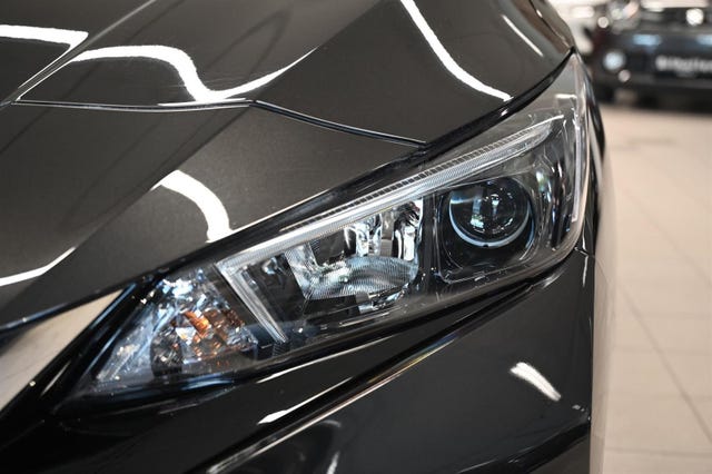 2019 NISSAN LEAF - 9