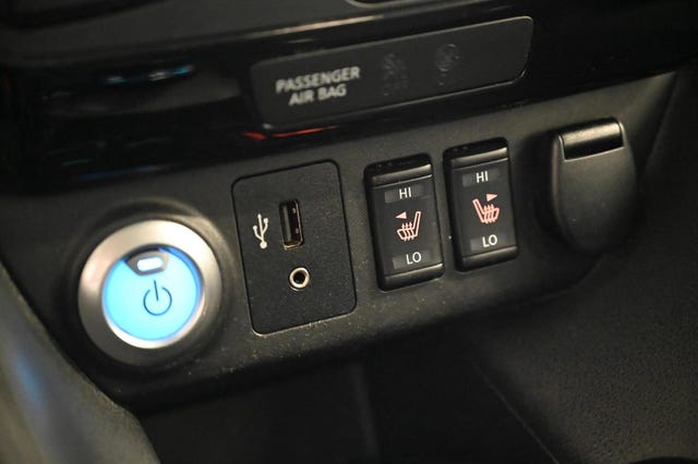 2019 NISSAN LEAF - 29
