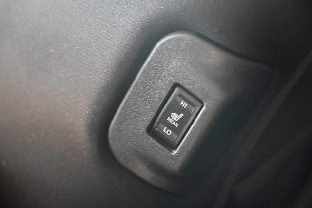 2019 NISSAN LEAF - 33