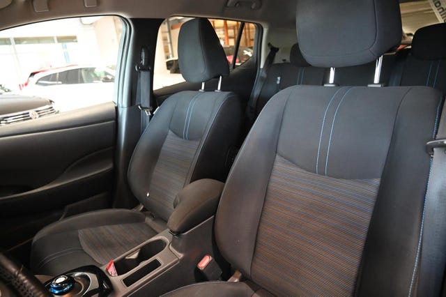 2019 NISSAN LEAF - 16