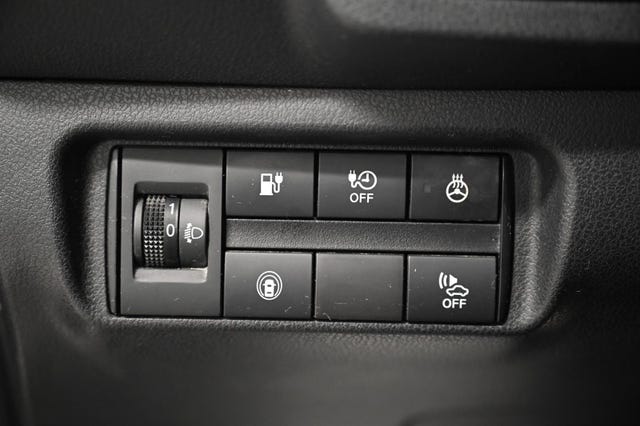 2019 NISSAN LEAF - 18
