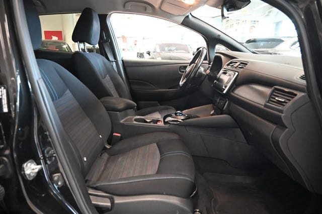 2019 NISSAN LEAF - 36
