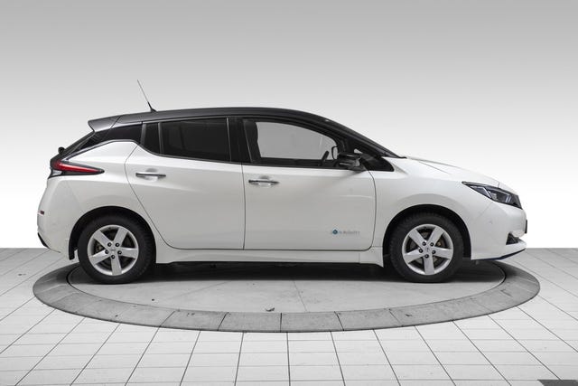 2019 NISSAN LEAF - 8