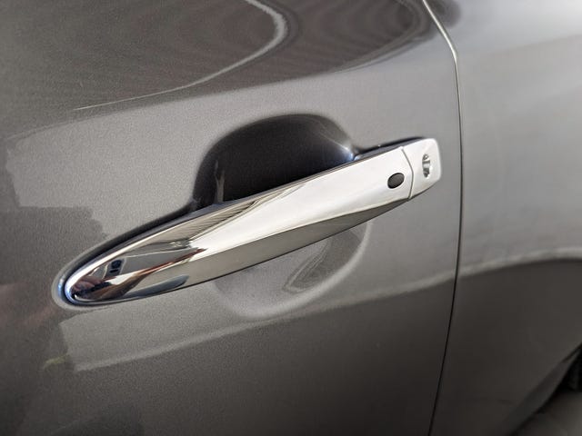 2021 NISSAN LEAF - 7