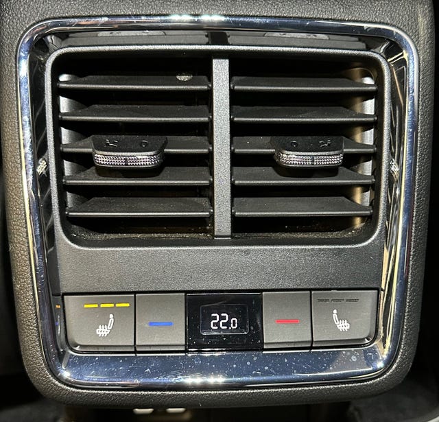 2022 SKODA ENYAQ - 27