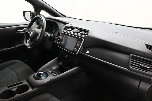 2021 NISSAN LEAF - 26