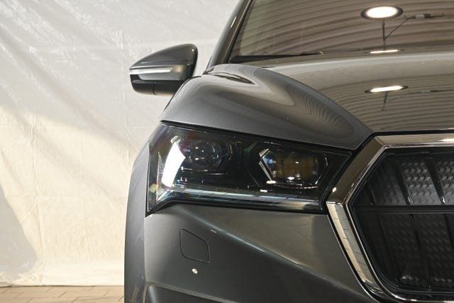 TMBLE9NY8NF044575 2022 SKODA ENYAQ-3
