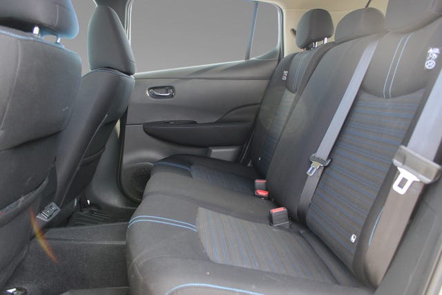 2021 NISSAN LEAF - 12