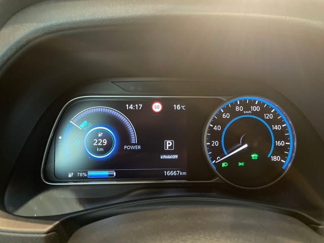 2021 NISSAN LEAF - 8