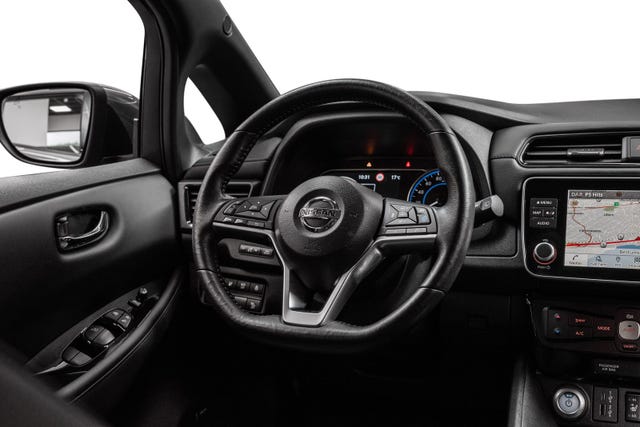 2021 NISSAN LEAF - 15