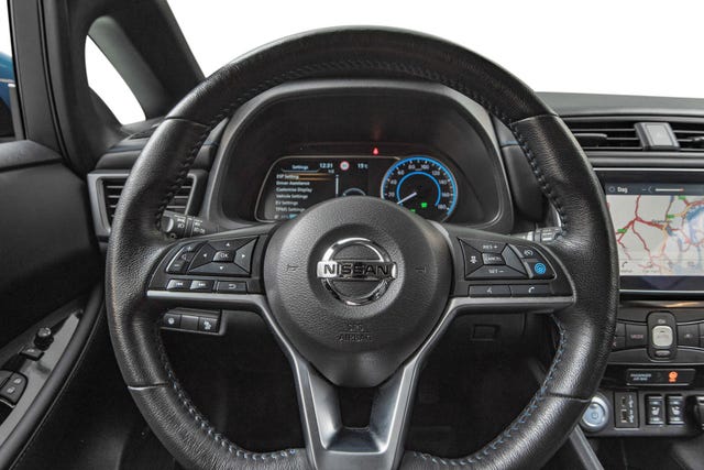 2021 NISSAN LEAF - 13