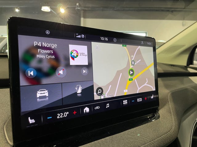 2022 SKODA ENYAQ - 21