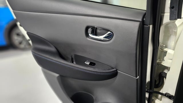 2019 NISSAN LEAF - 16