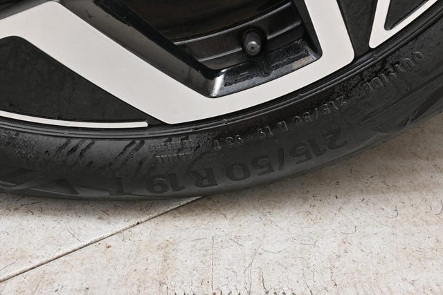 2021 VOLKSWAGEN ID.3 - 32