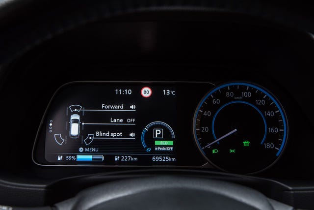 2019 NISSAN LEAF - 17