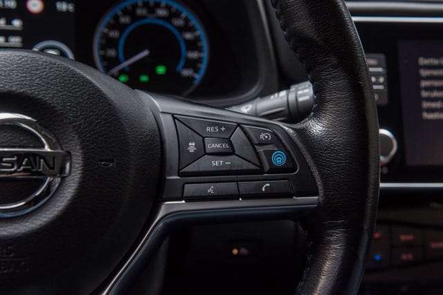 2019 NISSAN LEAF - 16