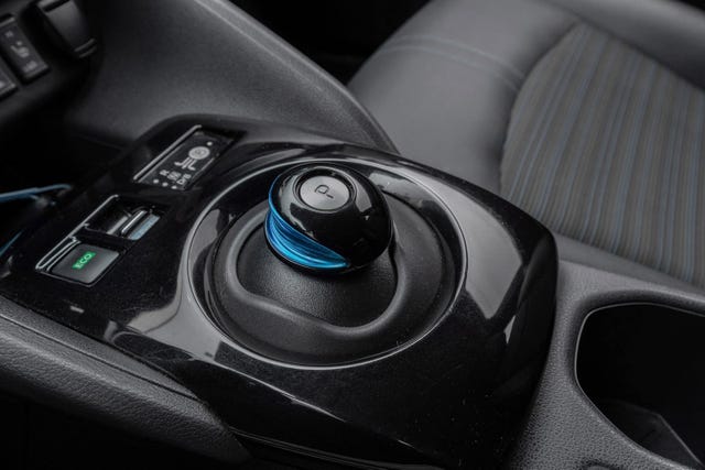 2021 NISSAN LEAF - 11