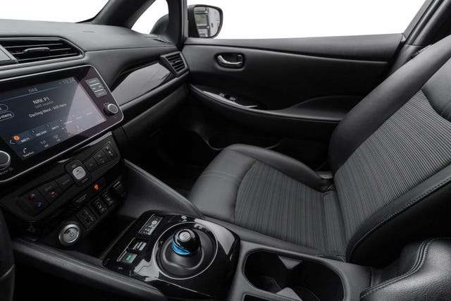 2021 NISSAN LEAF - 12