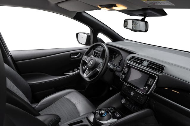 2021 NISSAN LEAF - 23