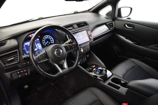 2019 NISSAN LEAF - 8