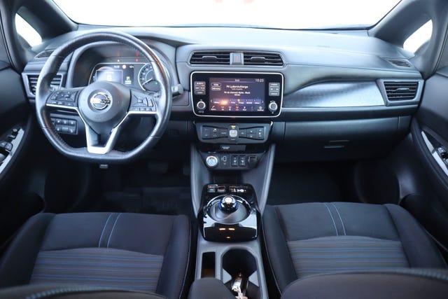 2021 NISSAN LEAF - 25