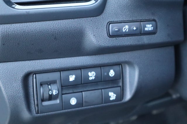 2021 NISSAN LEAF - 8