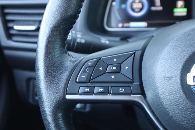 2021 NISSAN LEAF - 12