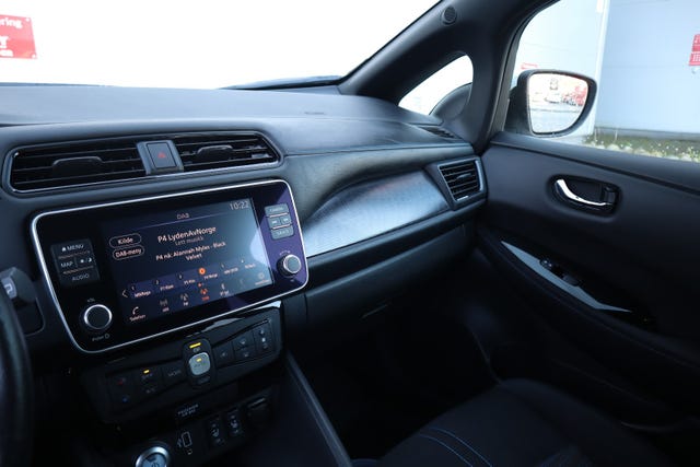 2021 NISSAN LEAF - 23