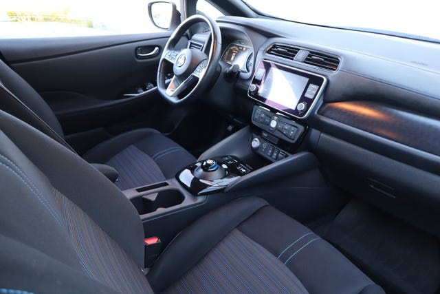 2021 NISSAN LEAF - 27