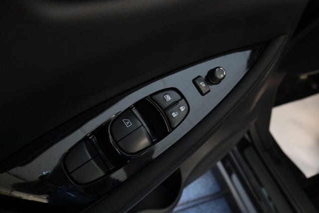 2021 NISSAN LEAF - 14