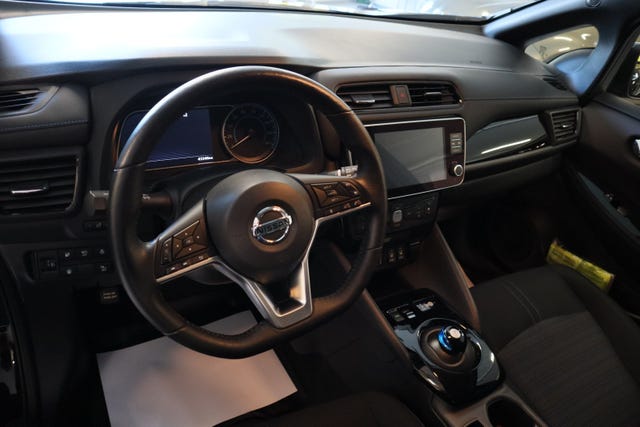 2021 NISSAN LEAF - 16