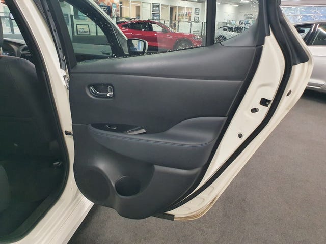 2019 NISSAN LEAF - 20