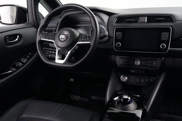 2021 NISSAN LEAF - 9