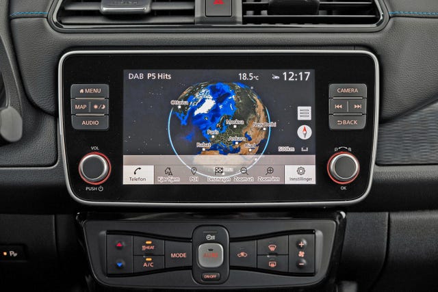 2019 NISSAN LEAF - 19
