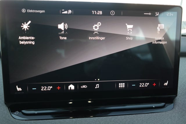 2022 SKODA ENYAQ - 21