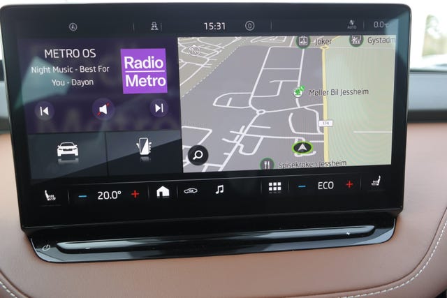 2022 SKODA ENYAQ - 28