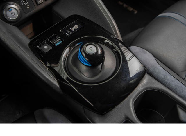 2019 NISSAN LEAF - 14
