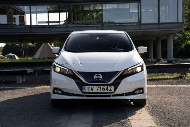 SJNFAAZE1U0050777 2019 NISSAN LEAF-3