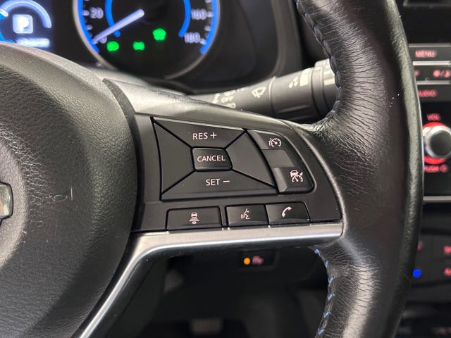 2019 NISSAN LEAF - 25