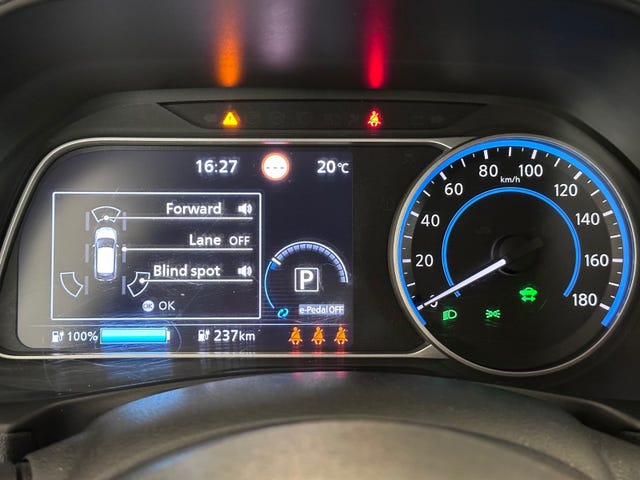 2019 NISSAN LEAF - 26