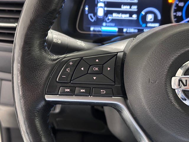 2019 NISSAN LEAF - 24