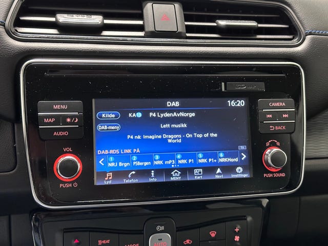 2019 NISSAN LEAF - 30