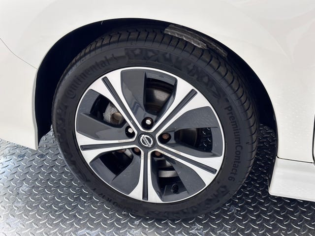 2019 NISSAN LEAF - 16